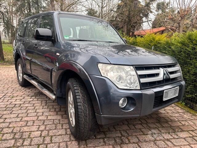 MITSUBISHI Pajero (2006-2009)