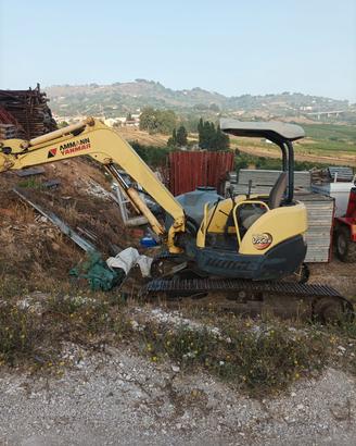 escavatore Yanmar 