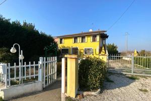 Casa singola a Boschi Sant'Anna (VR)