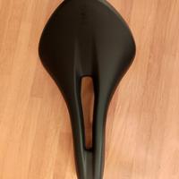Sella bici strada Fizik Aliante R1 145 mm
