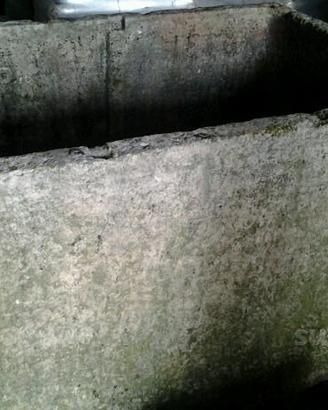 Vasca fioriera antica