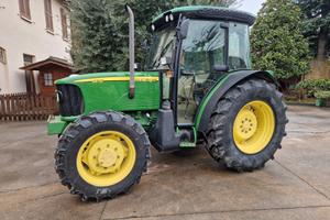TRATTORE AGRICOLO USATO JOHN DEERE 5515 DT