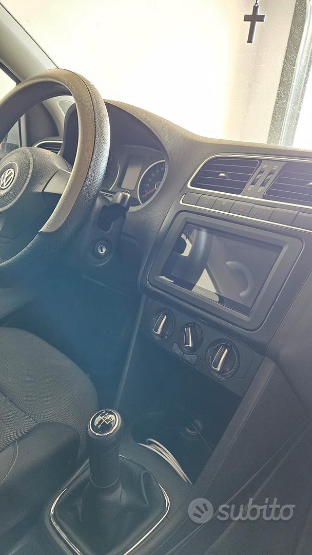 Volkswagen Polo 2009 photo 5