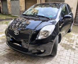 Toyota Yaris 5 porte 1.3 Benzina
