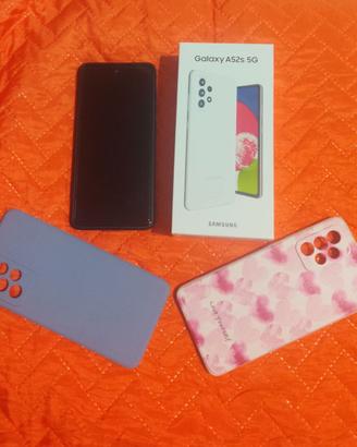 Samsung Galaxy a52s 5g con 3 cover e vetrino