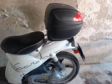 Scarabeo 50cc. Bianco