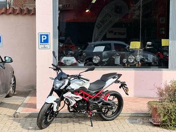 Benelli BN 125 + Promo