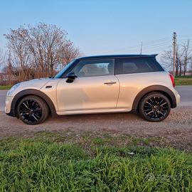 Mini cooper allestimento JCW