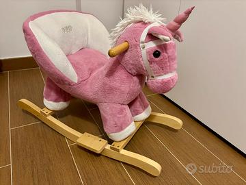 Unicorno a dondolo V.I.P.