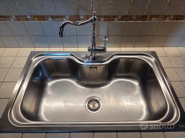 Lavello Franke con miscelatore