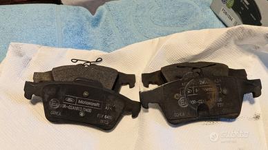 Kit pastiglie Ant. + Post. Ford Focus Mk3