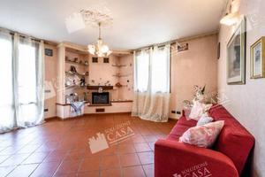 Villa di 174 m² con più di 5 locali a Crevalcore
