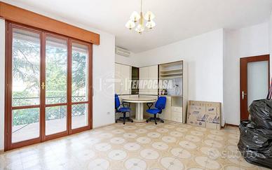 ST237- APPARTAMENTO QUADRILOCALE PRIMO PIANO CON A