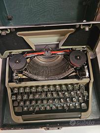 macchina da scrivere olympia