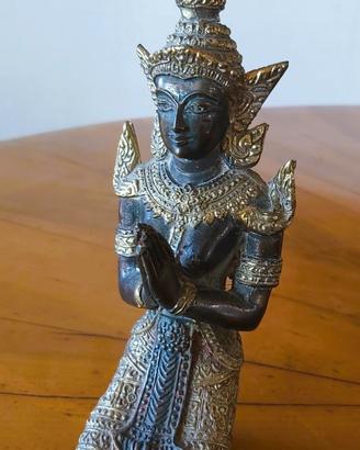 Theppanhom Thailandese Bronzo