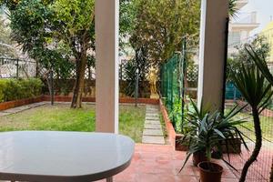 Casa indipendente centrale con giardino