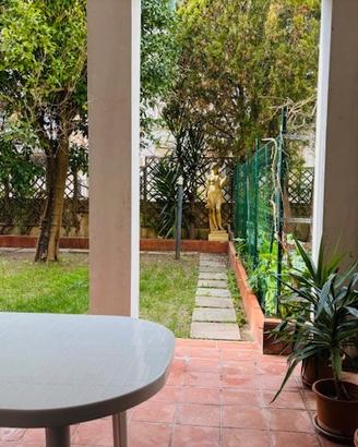 Casa indipendente centrale con giardino