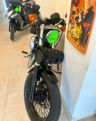 Harley-davidson 883 Sportster R