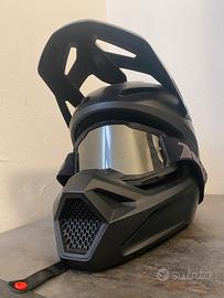 Casco Cross FOX V1 Solid Black Matt