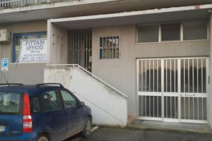 Ufficio con parcheggio