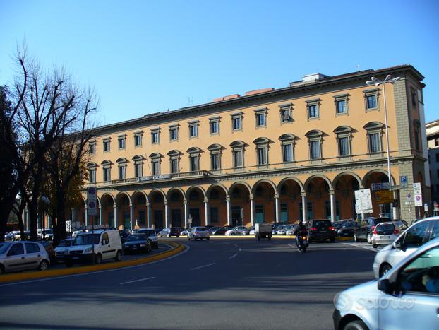 FIRENZE PRESSI LIBERTA' Attività di ristorazione