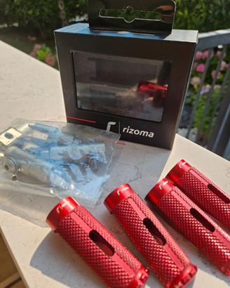 Pedane Rizoma Pro complete per Honda Hornet 900