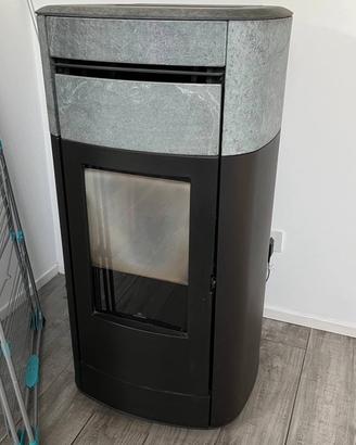 Stufa a pellet Edilkamin Vyda 14 kW pietra ollare