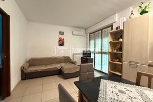 RIF. 038 - GRAZIOSO TRILOCALE CON BOX E CANTINA