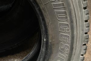 Gomma usata autocarro