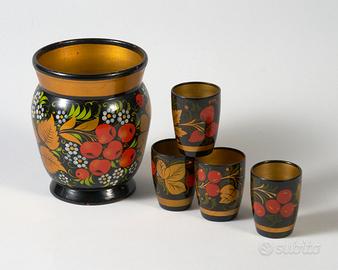 Lacca russa, vaso con 4 bicchierini