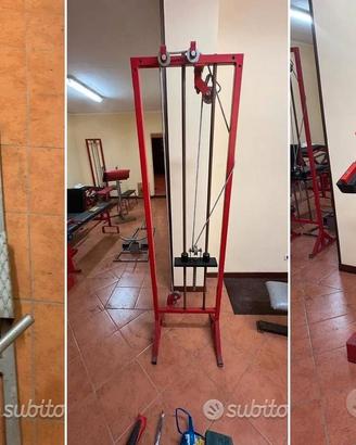 3 attrezzi palestra in blocco