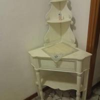 Angoliera bianca rivisitata in stile