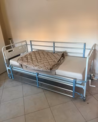 Letto ospedaliero