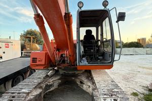 Fiat hitachi ex 215