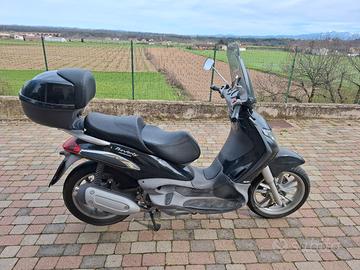 Piaggio Beverly 250cc