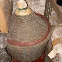 Damigiana in condizioni buone 