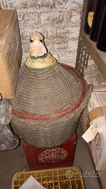 Damigiana in condizioni buone 