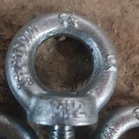 bullone con occhiello 