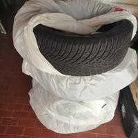  gomme praticamente nuove 