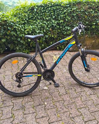 bicicletta b'twin rockrider 340 ruote 26 MTB bike