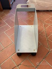 Carrello porta pc con ruote