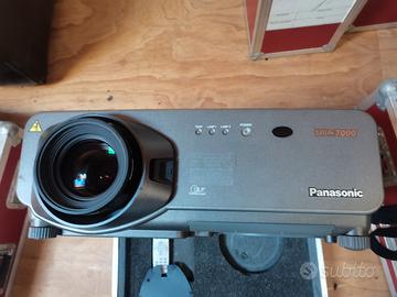 Proiettore PT-D7700U Panasonic