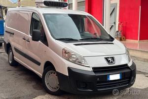 Peugeot Expert 2.0cc turbo isotermico