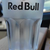 6 bicchieri Red bull in plastica 