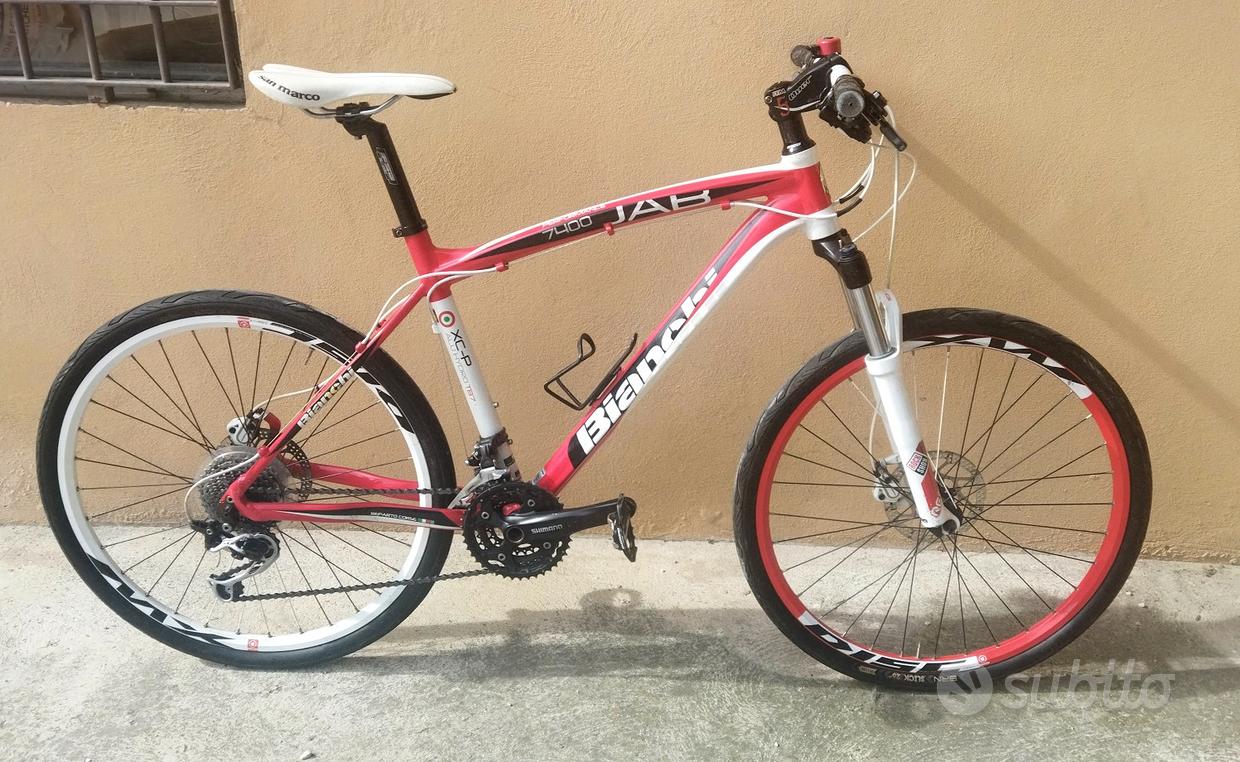自転車本体 Bianchi XC-P JAB 7300 自転車本体 Bianchi XC-P JAB 7300 Bianchi XC-P JAB 7300