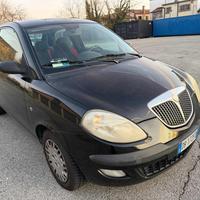 LANCIA Ypsilon 1.2 senza nessun lavoro da fare