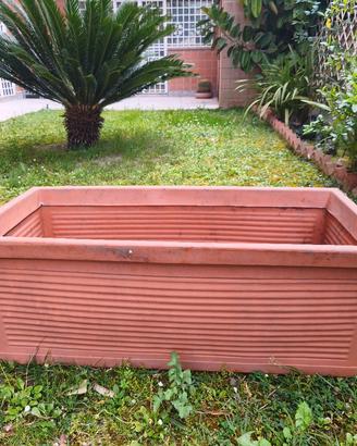 Gratis Fioriera grande 98x47