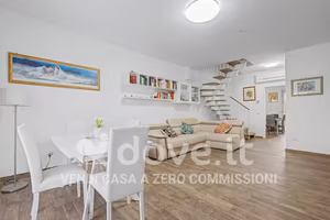 Villetta a schiera di 121 m² con 4 locali e posto 