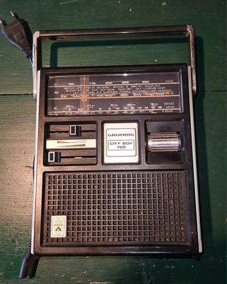 GRUNDIG mod. CITY BOY 700 – Radio poprtatile