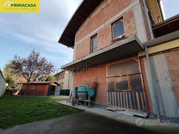 Porzione di villa bifamiliare al grezzo- RIF 66